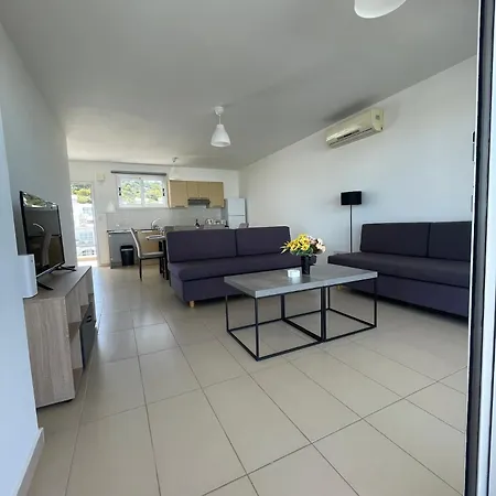 Fig Tree View Apartment *